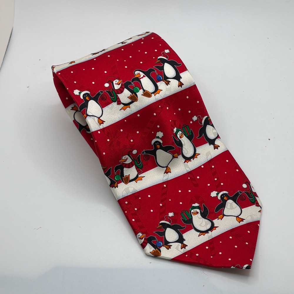 Hallmark Yule Tie Greetings Penguin Christmas‎ Holiday Necktie All Silk